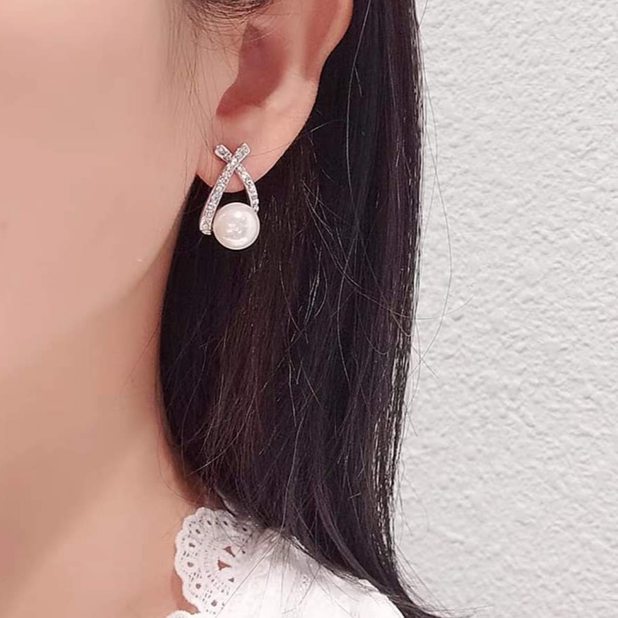 Bông tai bạc ta Van Jewelry V10117 Bông dáng đuôi cá mix ngọc trai nhân tạo