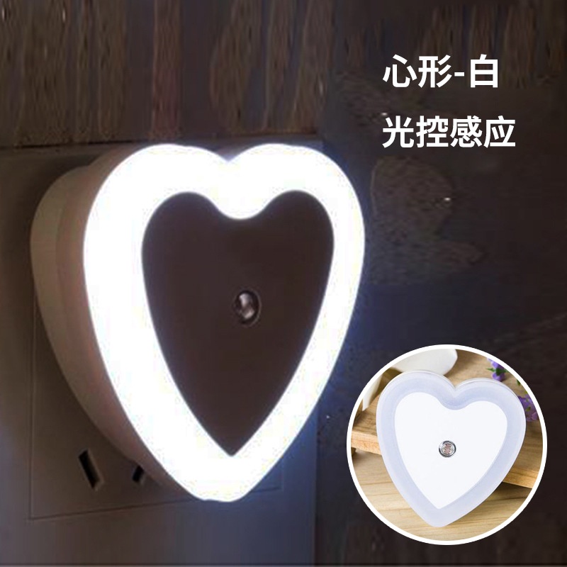 Đèn ngủ mẫu mới cực dễ thương loại đẹp dành cho các tín đồ mê hoạt hình