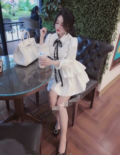 váy trắng bánh bèo
