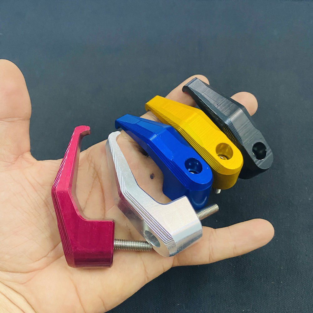 MÓC TREO ĐỒ NHÔM NGUYÊN KHỐI GẮN VARIO, CLICK THÁI CÁC LOẠI XE KHÁC NHAU