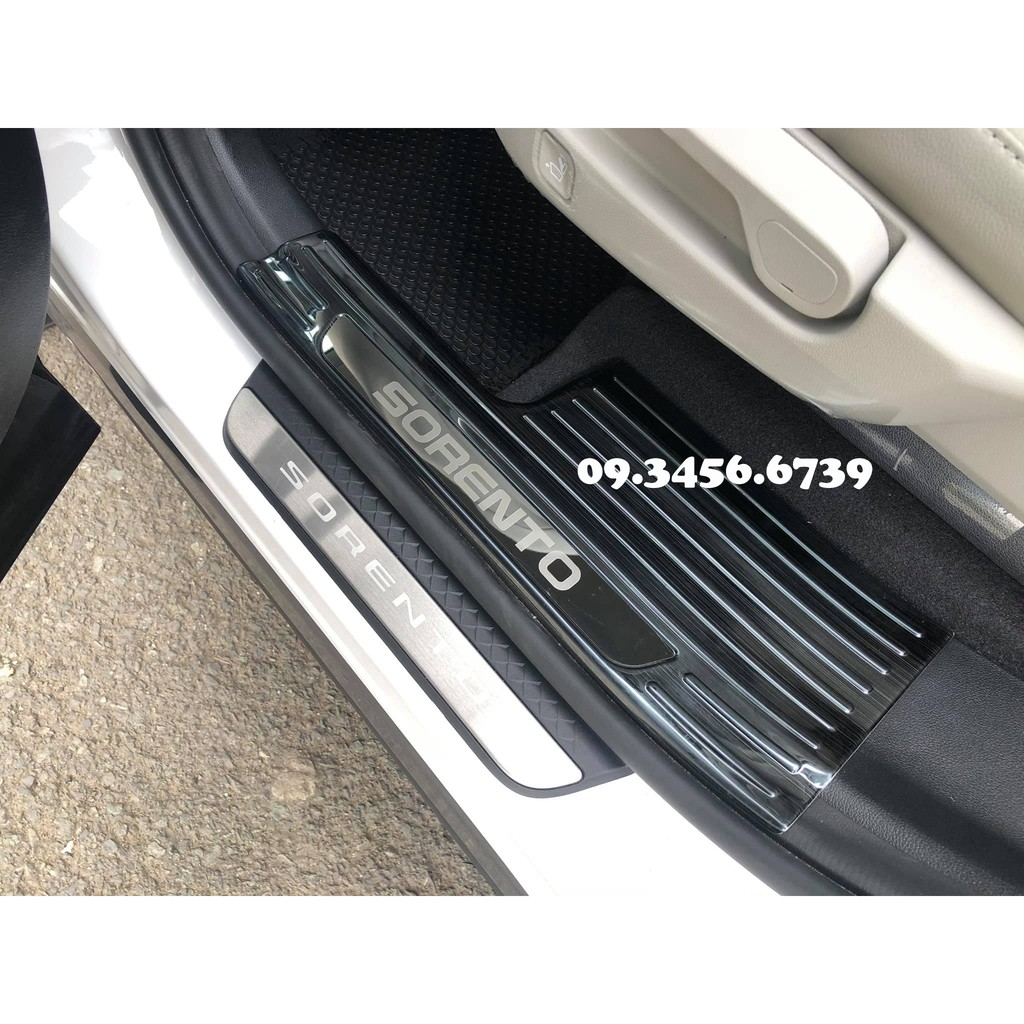 Ốp Bậc Trong KIA SORENTO 2021 - Hàng 3D Cao Cấp