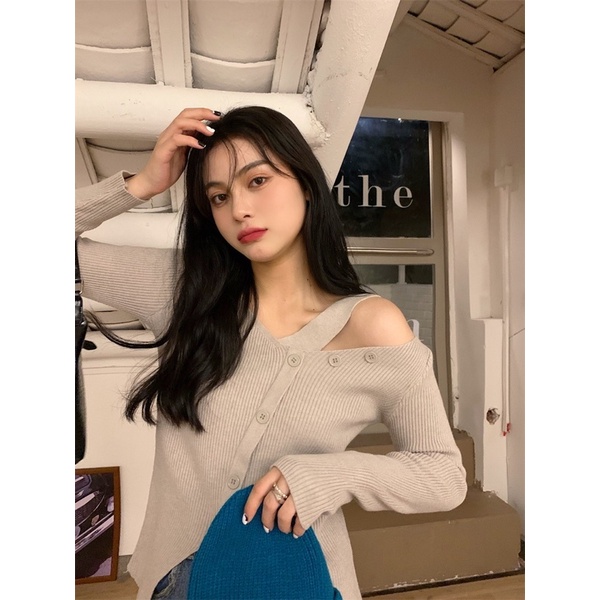 Áo len mỏng cách điệu