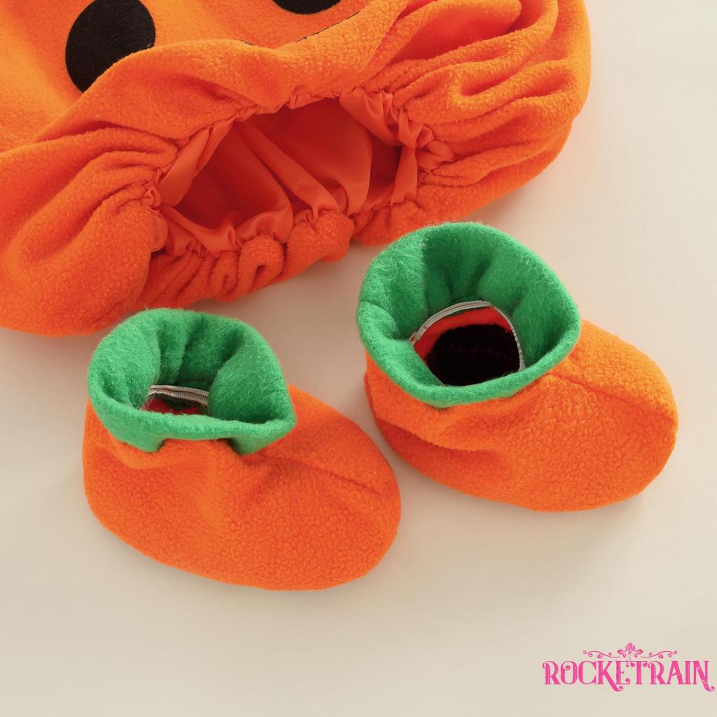 Set Áo Liền Quần + Mũ + Đôi Giày Hình Bí Ngô Dễ Thương Cho Bé