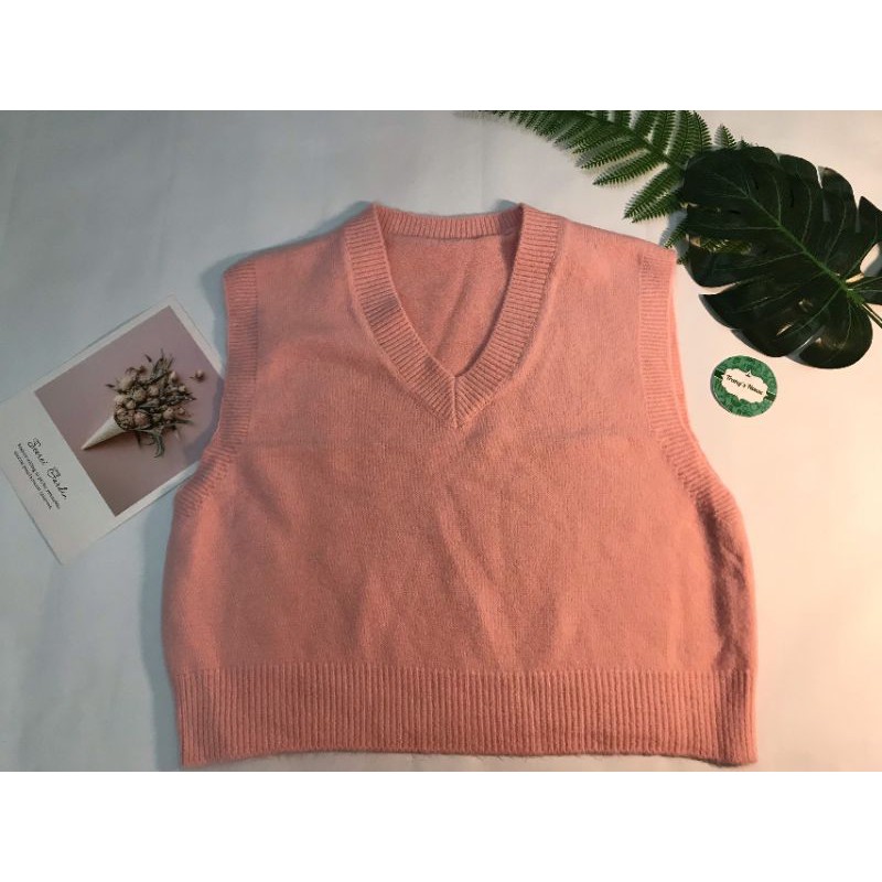 Áo len gile cổ tim siêu xinh chất len mịn đẹp hàng quảng châu M | BigBuy360 - bigbuy360.vn