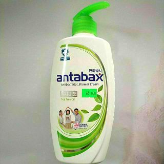 Sữa tắm kháng khuẩn Antabax (550ml)
