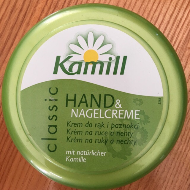 KEm dưỡng da tay KAmil xách tay