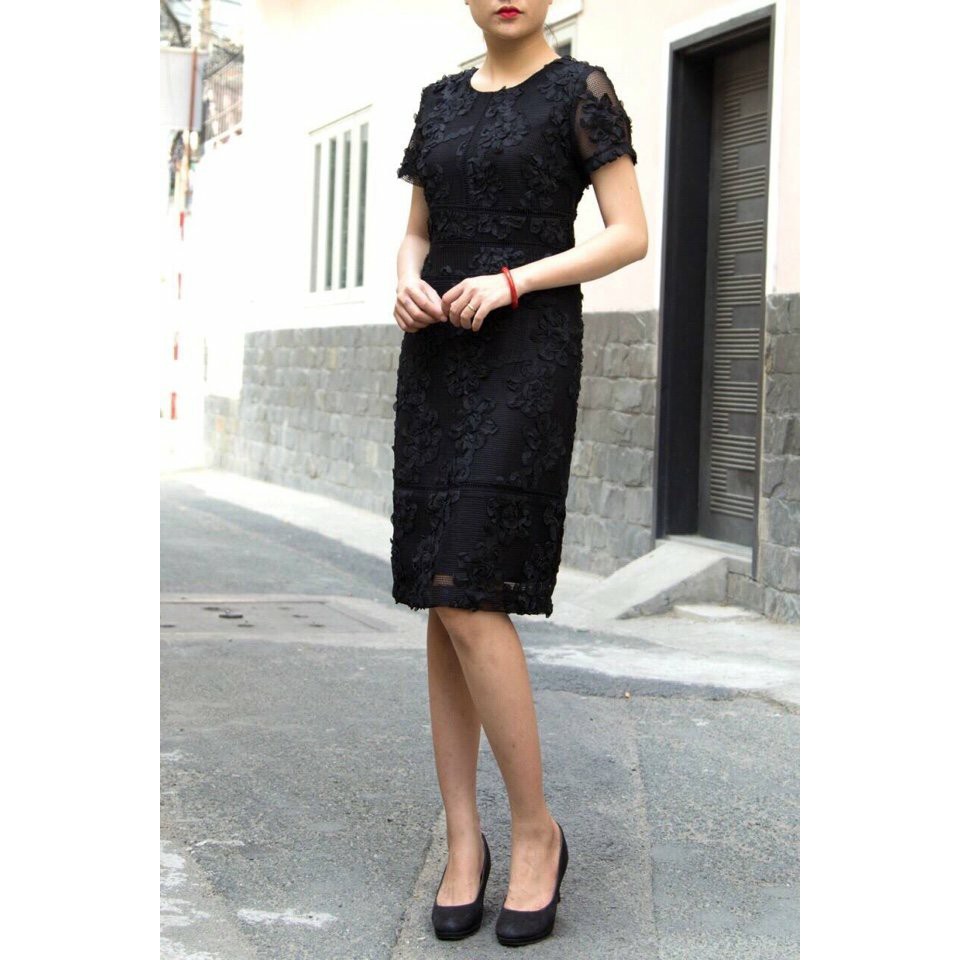 Đầm ren hoa DKNY D519