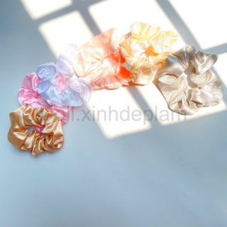 SCRUNCHIES lụa bóng tông màu nhẹ nhàng