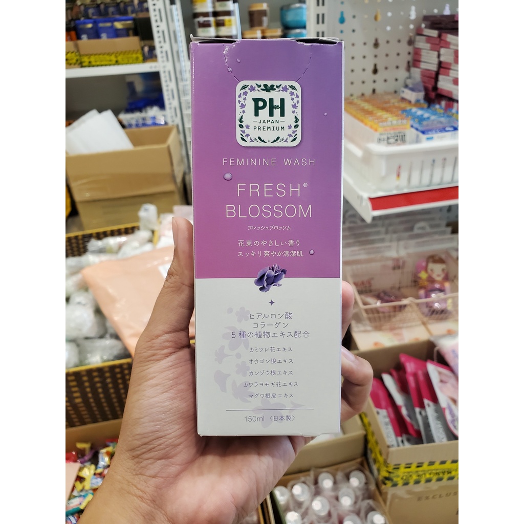 Dung Dịch Vệ Sinh Phụ Nữ PH Care Nhật Bản Hoàn Toàn Tự Nhiên Mẫu Mới Nhất - 150ml