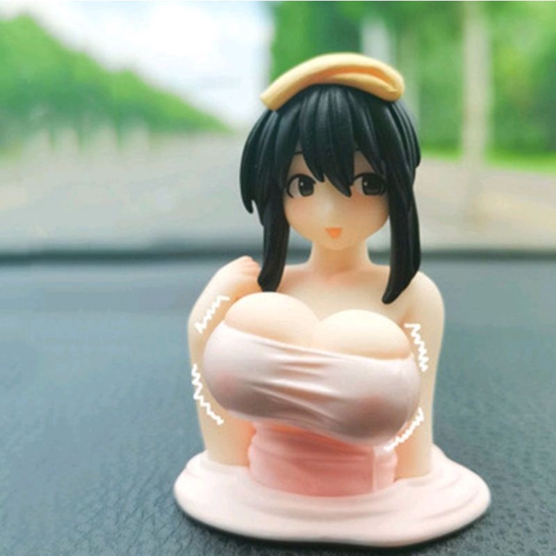 Búp bê ngực to rung nẩy Kanako trang trí oto xe máy