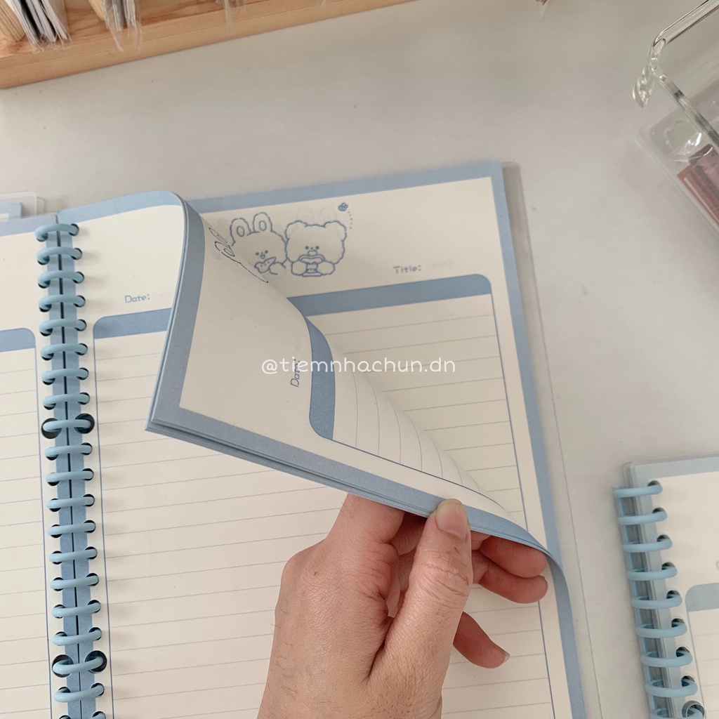 SỔ CÒNG BINDER CÒNG NHỰA DẺO B5 HÌNH GẤU BLUE 60 TRANG (ảnh thật) - binder đã kèm giấy - Tiệm nhà Chun