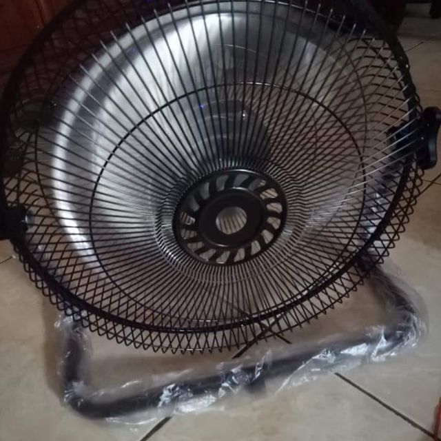 Quạt năng lượng mặt trời