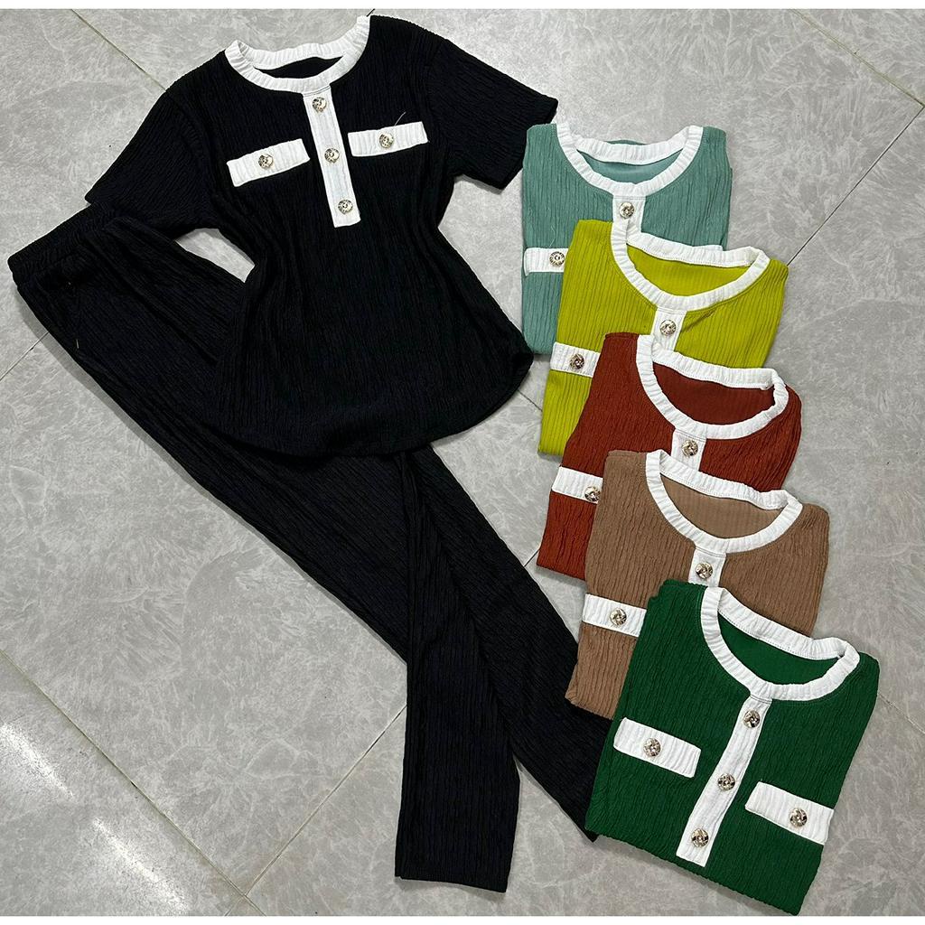 Set bộ dài viền cổ tròn , quần có túi , chất xốp gân . Có sẵn