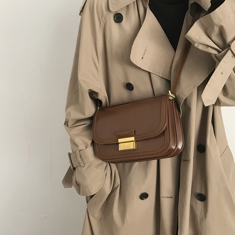 Túi đeo chéo vai phong cách Hàn Quốc năng động cho nữ IELGY