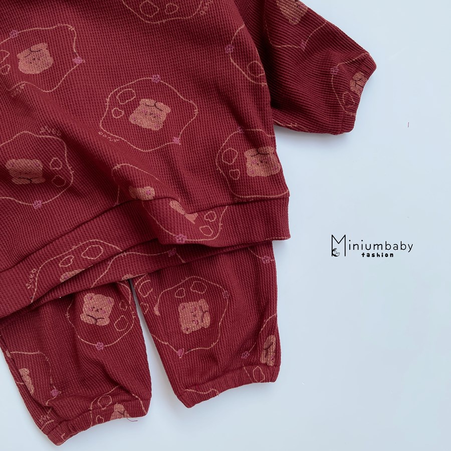 Bộ đồ dài tay quần dài in gấu thu đông cho bé gái/ trai chất liệu tổ ong, set quần áo trẻ em miniumbabyfashion SB1312
