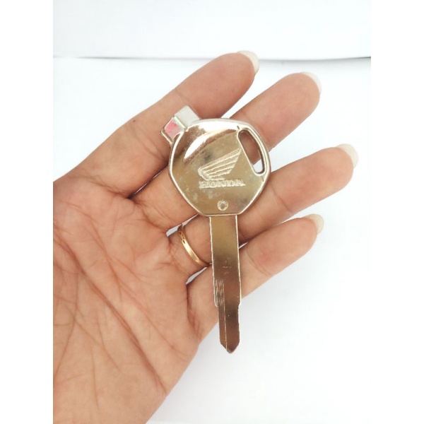 Phôi chìa khóa inox xe AriBlade , Future neo và các dòng xe dưới 2010 + Móc khóa PUBG