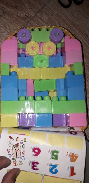 Bộ giỏ lắp ráp khối lâu đài có 47 chi tiết bằng nhựa rất đẹp