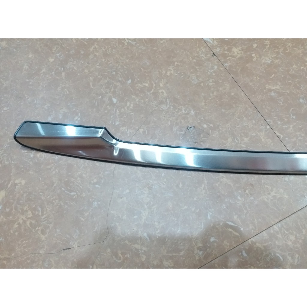 Chống trầy cốp Ngoài Inox xe Kia Sorento đời 2021