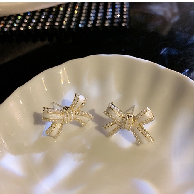 Bông tai ngọc trai đơn giản