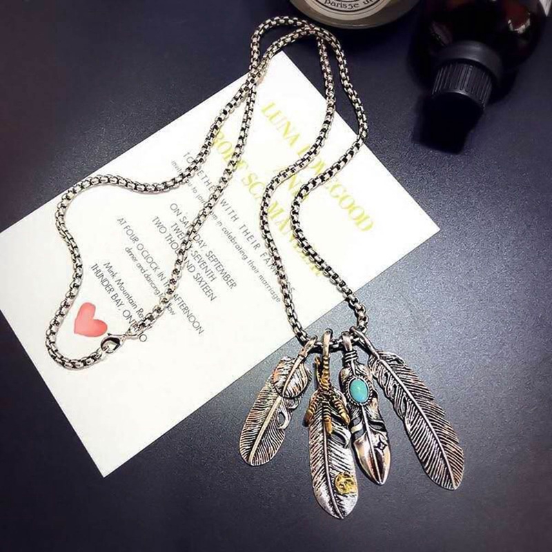 Mặt dây chuyền hình lông vũ vintage độc đáo