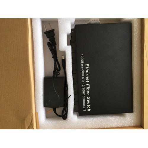 switch quang 4 cổng SC + 2 Cổng J45 - SWITCH CHIA 2 LAN 4 QUANG