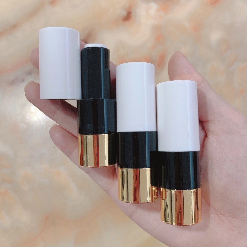 Thỏi son sáp rỗng sang chảnh