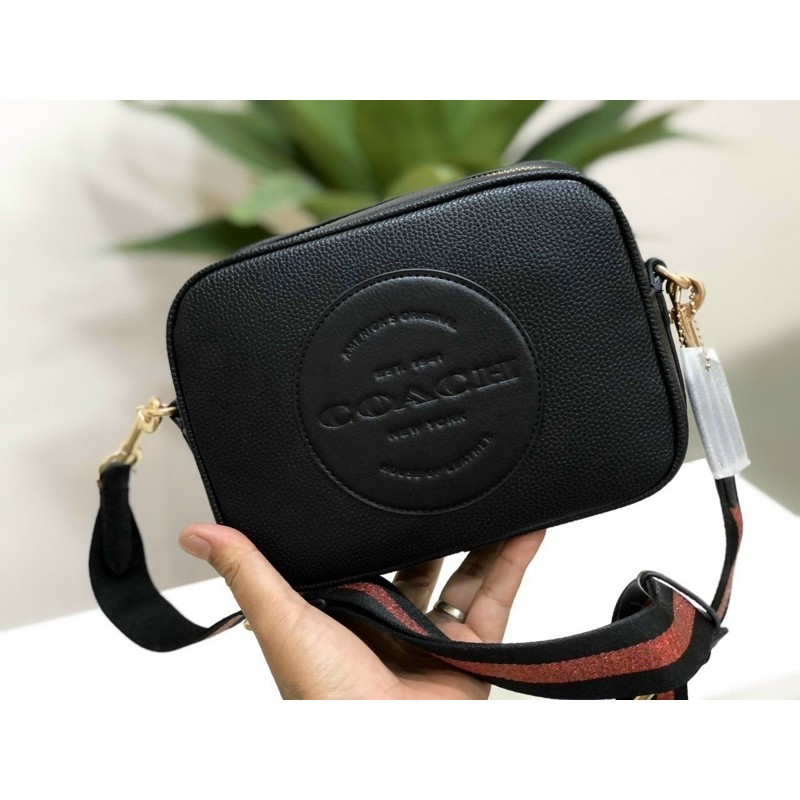 Túi Coach da thật dáng hộp xinh tiện dụng