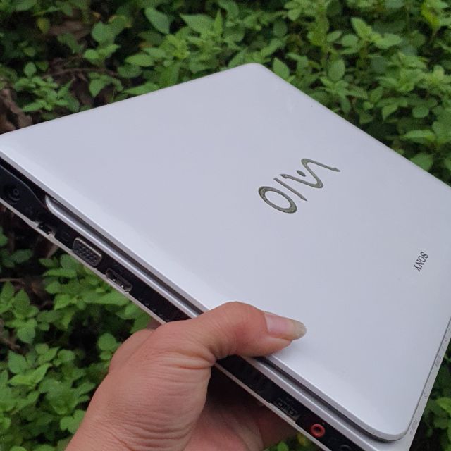 Laptop Sony Vaio SVE14 (Core i5-3210M, RAM 4GB, HDD 500GB, VGA Intel HD Graphics 4000, 14 inch)