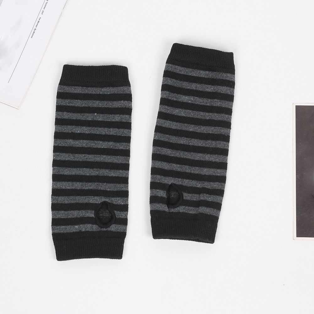 Găng tay len hở ngón mềm mại dùng hóa trang phong cách hiphop