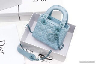Túi Dio 3 ô Lady Size 20 Fullbox Card