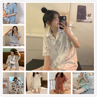 Bộ đồ ngủ gồm áo sơ mi và quần đùi chất liệu vải cotton dành cho bạn nữ