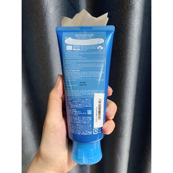 Sữa rửa mặt Senka chiết xuất tơ tằm trắng Perfect Whip - Mẫu mới 120gram
