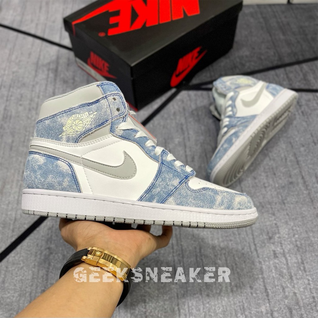 [GeekSneaker] Giày Jordan 1 High Hyper Royal - Phiên bản Tiêu Chuẩn