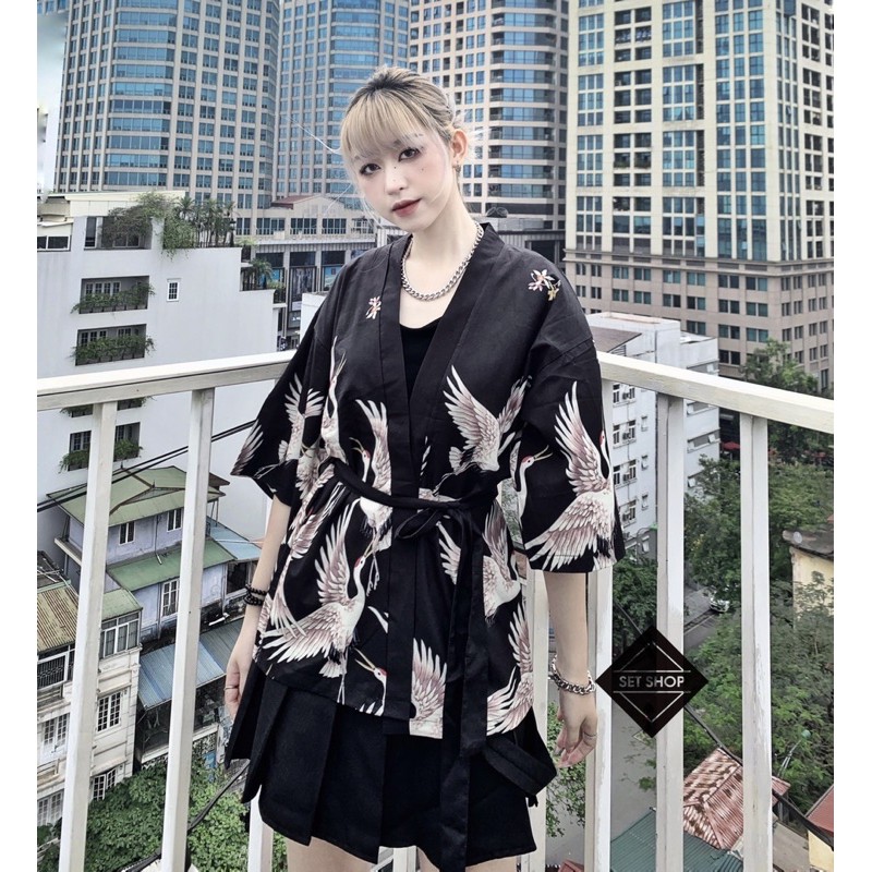 Áo khoác kimono hạc nền đen