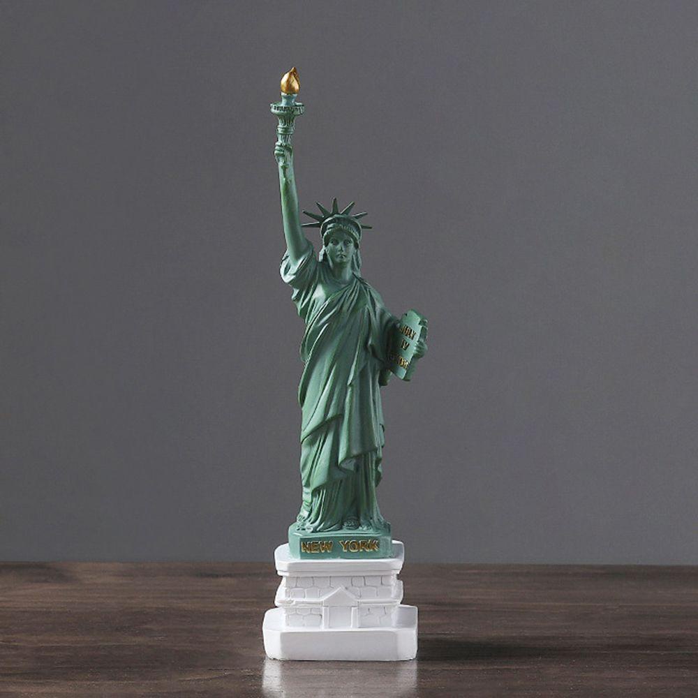 Đồ trang trí Nhân Vật Trang Trí Bằng Nhựa