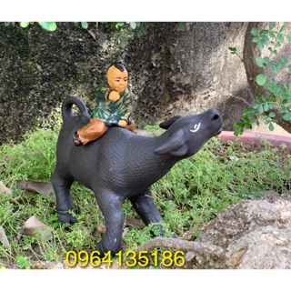 Tượng tiểu cảnh mục đồng cưỡi trâu dài 20cm gốm sứ Bát Tràng
