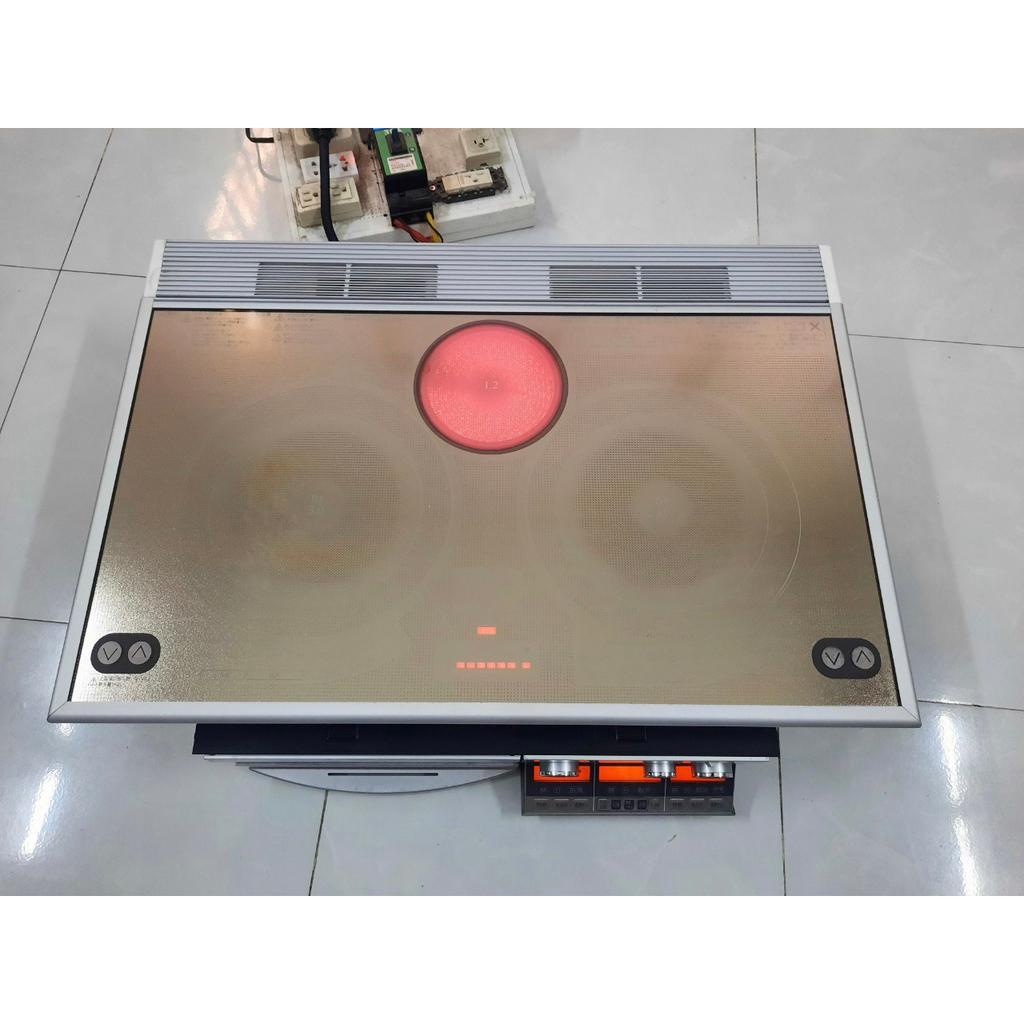 HÀNG VIP-BẾP TỪ ÂM TOSHIBA SIZE 75CM MẶT KÍNH GƯƠNG MÀU VÀNG ĐỒNG CỰC ĐẸP
