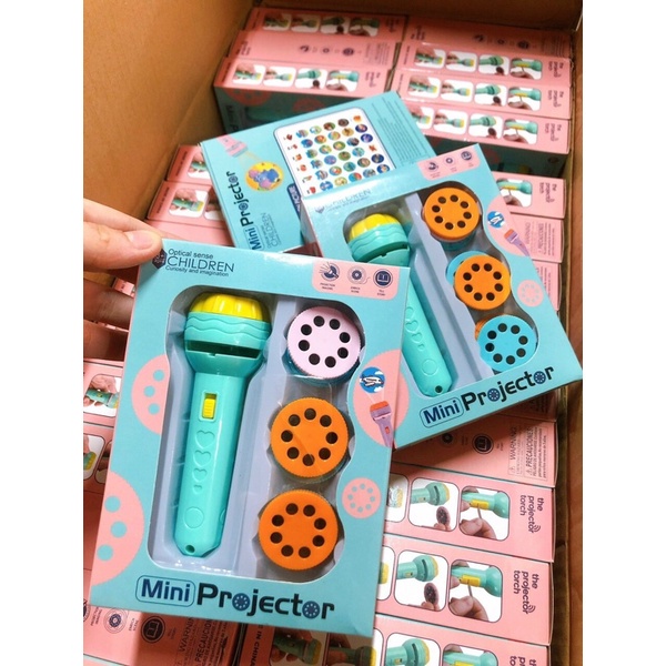 [Loại 80 hình] Đèn pin chiếu phim hình cho bé 80 hình động vật ngộ nghĩnh, đồ chơi trẻ em phát triển trí tuệ