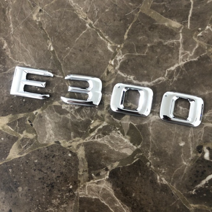 [GIÁ SỐC - HÀNG CHÍNH HÃNG] Decal tem chữ Inox dán đuôi xe ô tô Mercedess E200 và E300