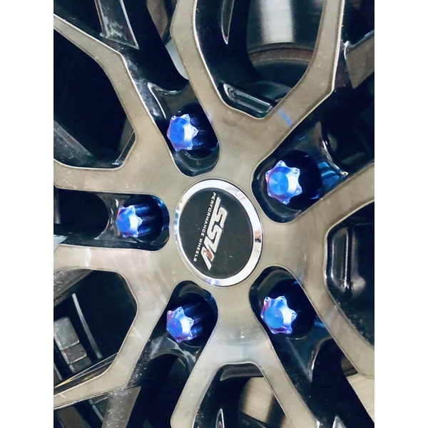 Set ốc tắc kê TITANIUM cho Ford Raptor , Everest , Wildtrak