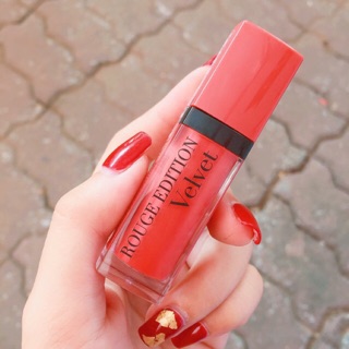 Son kem lì Bourjois Velvet 03,04