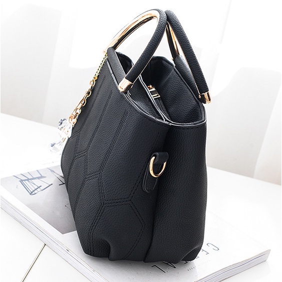 Hàng Có Sẵn QiDong beg Túi Xách Tote Đeo Vai Đi Chơi Thêu Mặt Dây Kim Loại Lớn Cho Nữ Sac Bols