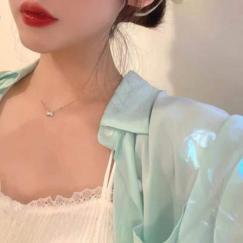 Vòng cổ Hình Nơ Nhỏ Nhẹ Nhàng Thiết Kế Đơn Giản Thời Trang 2022 Mới Mẻ Cho Nữ