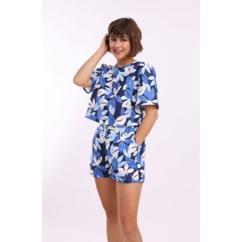 Bô linen dạo phố xinh xắn