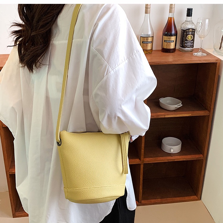 Túi đeo vai IELGY dáng xô thời trang cao cấp tùy chọn màu sắc dành cho nữ