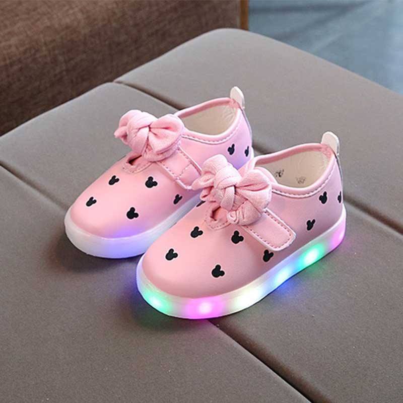 Giày siêu nhẹ có đèn LED cho bé gái