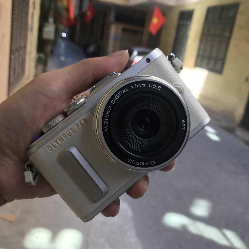 Máy ảnh Olympus E-PL8  có wifi