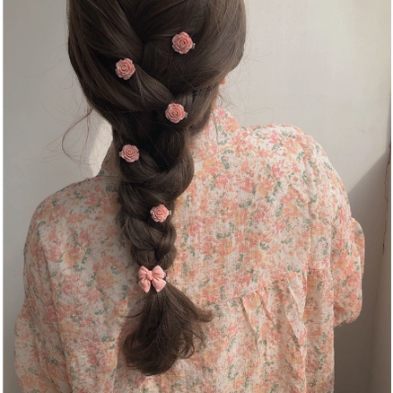 2 cái kẹp tóc hình trái tim, nơ