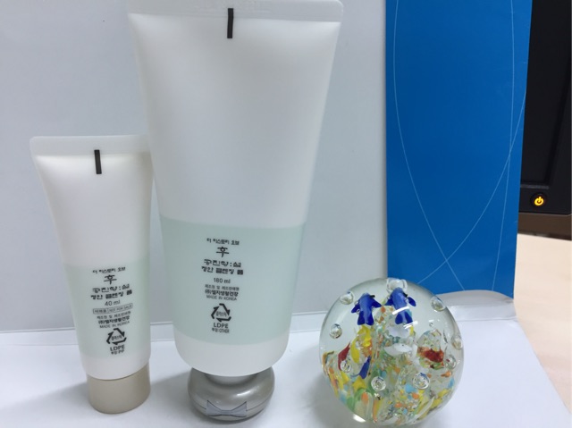 Brightening whoo brightening cleansing Foam- Sữa rửa mặt làm sáng da 160 ml