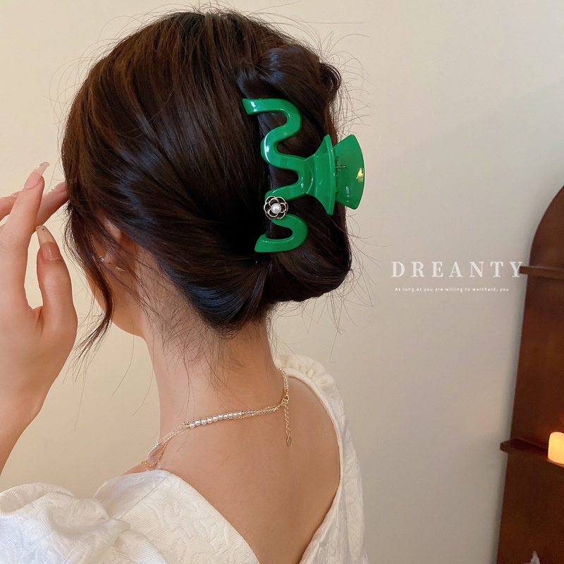 Kẹp Tóc Hình Hoa / Cá Mập Đính Ngọc Trai Giả Màu Xanh Lá Dễ Phối Đồ Thời Trang Cho Nữ